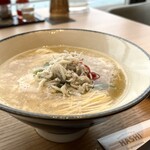 ゆりあげ港食堂 HACHI - 休日限定　シラストッピング鶏塩中華そば