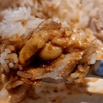 堀内チキンライス - 3種のタレで味変すると最後まで飽きずいただけます。