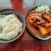 もつ煮と煮干しそば（中華そば）真也食堂