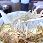 ラーメンの店 ホープ軒 - 今回はもやしもしっかり入っていました。