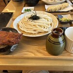 手打ちうどん 信玄 - ざるうどん¥700 ミニソースカツ丼一枚盛り¥450