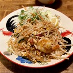 タイ東北料理 イサーン・キッチン - パッタイ