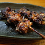 かぶと - えり焼き いわゆる関西風 手前は天然もの 2014.12.x