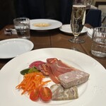 BISTRO DOUBLE - シャリキュトリは種類が多くて嬉しい！