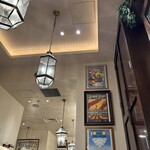 BISTRO DOUBLE - 高い天井