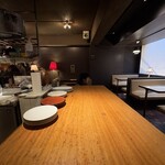 LOTUS - 綺麗な店内