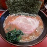 横浜ラーメン 斎藤家 根岸店 - 