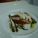 レストラン ファロ 資生堂  - 鰆とモッツァレラのヴァポーレ 庄内アサツキのソテー トマトとオニオンのソース