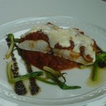 レストラン ファロ 資生堂  - 鰆とモッツァレラのヴァポーレ 庄内アサツキのソテー トマトとオニオンのソース