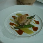 レストラン ファロ 資生堂  - ホロホロ鶏のシャンピニオンファルシ グリーンアスパラガスのピュレ添え