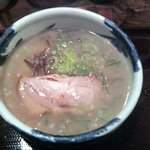 らーめん梟 - 塩豚骨　細麺堅め