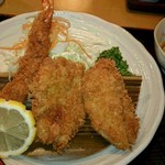 とんかつ しおん - 海老ひれかつのアップ写真