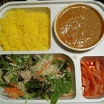 インド・ネパール創作料理 スリスティ - ﾁｷﾝｶﾚｰ弁当800円ﾅﾝ付