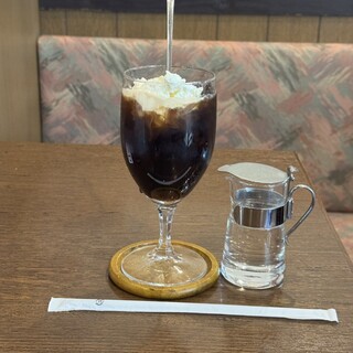 珈琲専門店亜煉路館_0