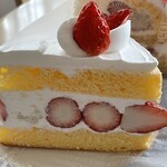 ボワード - 苺あふれショート（ショートケーキ）