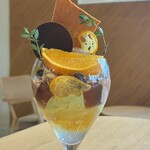 ease coffee - クランブル、シフォン、紅茶ゼリー、ピスタチオブランマンジェ、ショコラクリーム、紅まどんなのはちみつマリネ、ベルガモットとグランマルニエのジュレ