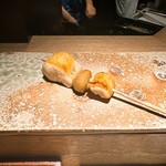 炭割烹 新谷 - 熊野地鶏のむね肉とマッシュルーム ◎めっちゃ美味い！マッシュルームもめっちゃ美味い！