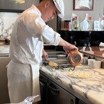 ザ ピッツァバー ON 38TH - 説明は基本英語（私達2人の　ために日本語との2本立て）