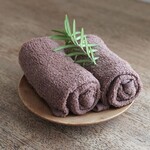 オグカフェ - お手拭きにはローズマリーが添えられていて、香りが◎