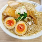 麺屋 霜月 - 私の特朝ラー小！背脂ありますが、そんなにこってりもせず(*^^*)