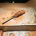 炭割烹 新谷 - 熊野地鶏のはらみ ◎