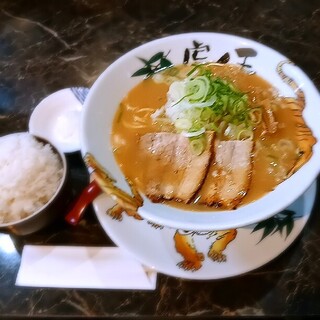 つけ麺専門 麺処 虎ノ王_0