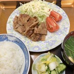 요시노 식당 - 미소 구이 라이스 940엔