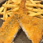 酒ワイン食堂 今日どう？ - アジフライとカツオのポテトフライ