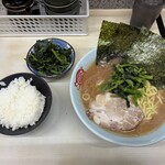 ラーメン 町田家 町田本店 - 