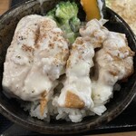 CHINESE DINING 瑞 - 揚げ鶏のクリーム丼
