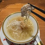 中国菜 Guu - モツの箸上げ