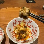 中国菜 Guu - 麻婆豆腐の具材の白子の箸上げ