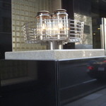 ガスビル食堂 - エントランス前のガス燈