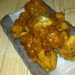 食べ放題の唐揚げミートソースがけ