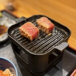 牛タンとマグロとクリスピー餃子 ひまわり［海］ - 