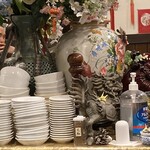 品品香 - 取り皿がたくさん