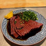 炭火焼 ゆうじ - ハツ刺し