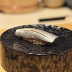 THE SUSHI りょうけん - 長崎県産 小肌 シェリービネガー〆