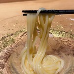 THE SUSHI りょうけん - ウニ蕪 五島うどん 持ち上げ