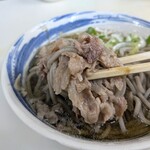 三吉うどん - 肉そば ¥320