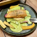 ル バー ラヴァン サンカンドゥ アザブ トウキョウ - 青森サーモンのムニエル
ブルゴーニュバターソース