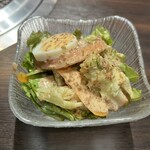 牛宗まるなか - グリーンサラダ (胡麻ドレッシング)