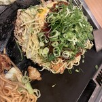 喃風 アマドゥ店 - 豚の広島焼き　ネギいっぱい〜