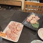 かしわ焼肉鳥野菜 藤本食堂 - 