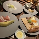 Crossroads Kitchen - 