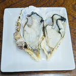 漁師の海鮮丼 - 生牡蠣おかわり2回目