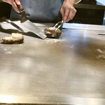 シカゴ - 鮑調理風景