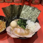 横浜家系総本山 吉村家直系店 ラーメン内田家 - 