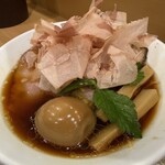 なにわ 麺次郎 - 「追い鰹らーめん＋味玉」