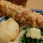 梅田 釜たけうどん - 